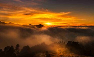 sunrise seen at poonhill